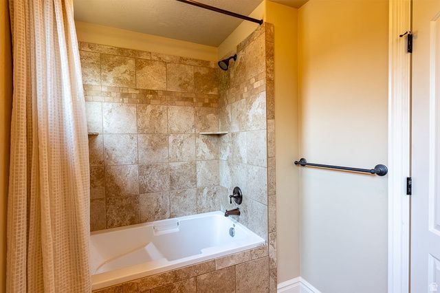 6795 S ENCHANTMENT CV, Midvale, UT 84047