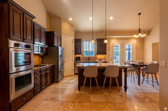 6795 S ENCHANTMENT CV, Midvale, UT 84047