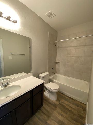 1331 HILLSONG ST, New Braunfels, TX 78130