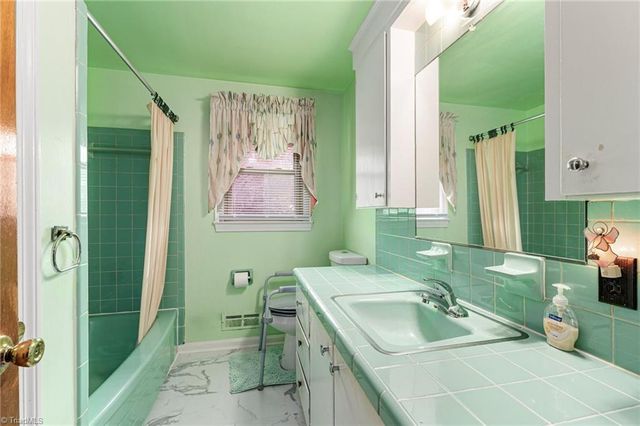 843 Crawford Street, Winston-salem, NC 27101