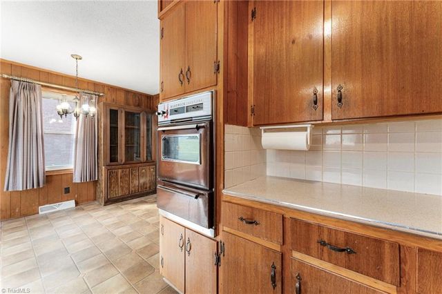 843 Crawford Street, Winston-salem, NC 27101