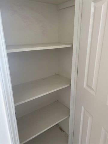 1585 Harvest Lane, Ypsilanti, MI 48198