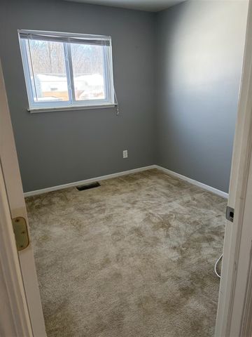 1585 Harvest Lane, Ypsilanti, MI 48198