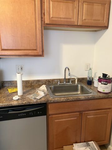 1585 Harvest Lane, Ypsilanti, MI 48198