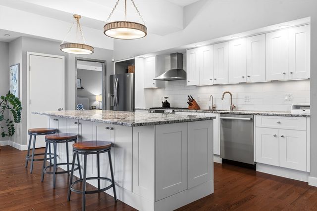 1313 Washington St 206, Boston, MA 02118