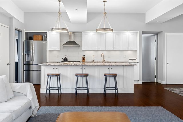 1313 Washington St 206, Boston, MA 02118