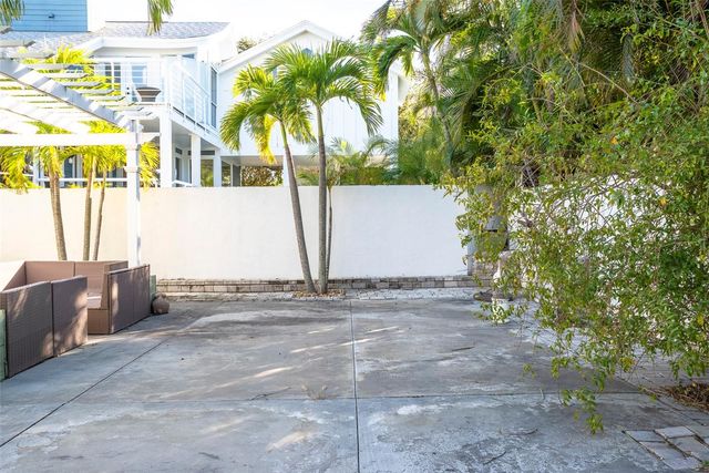 2710 HIBISCUS DRIVE W, Belleair Beach, FL 33786