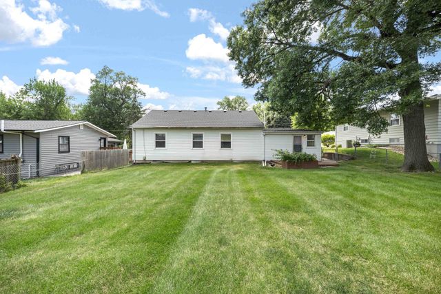 7113 Maple Drive, Urbandale, IA 50322