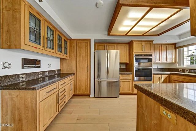 2831 HARBOR Boulevard, Oxnard, CA 93035