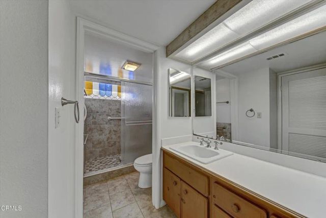 2831 HARBOR Boulevard, Oxnard, CA 93035