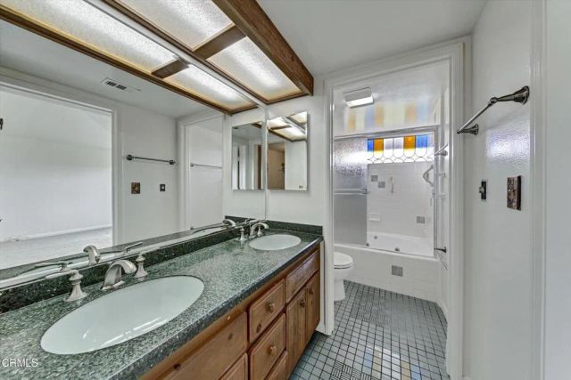 2831 HARBOR Boulevard, Oxnard, CA 93035