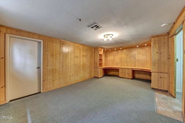 2831 HARBOR Boulevard, Oxnard, CA 93035