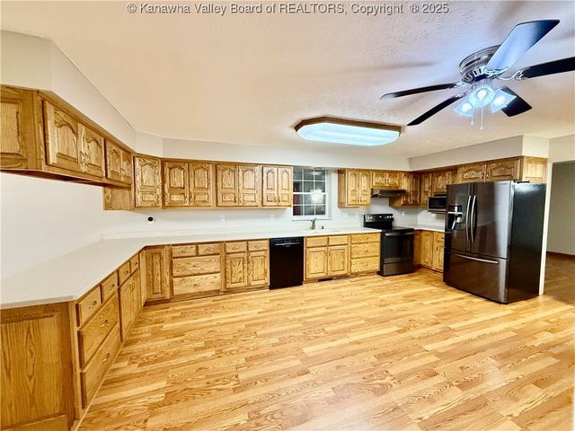 38 Smith Road, Ripley, WV 25271