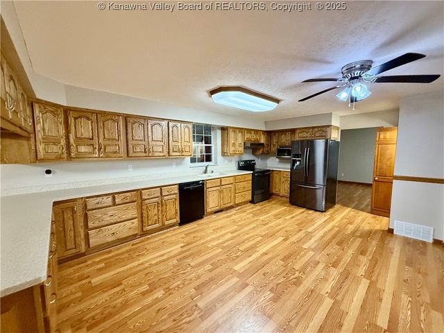 38 Smith Road, Ripley, WV 25271