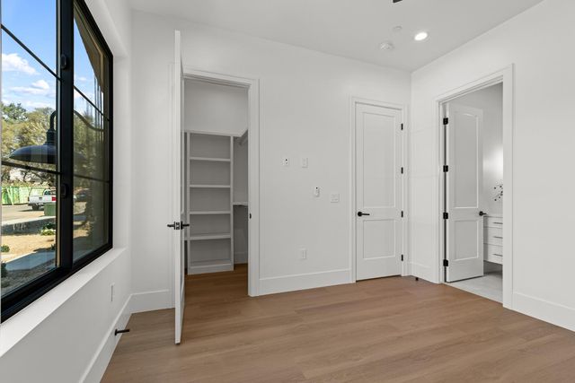 5556 Fetz Ln, Fair Oaks, CA 95628