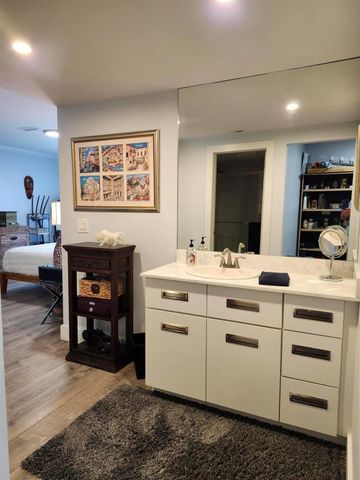 1707 Consulate Place 202, West Palm Beach, FL 33401