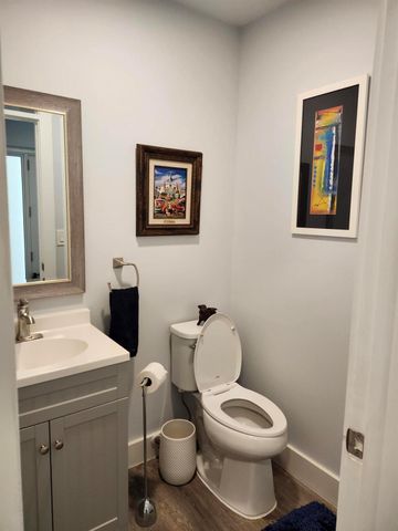 1707 Consulate Place 202, West Palm Beach, FL 33401