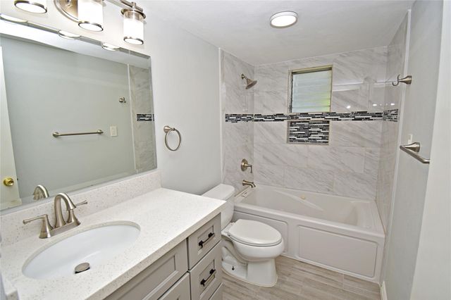 9023 Rue Cambon Street 65, Houston, TX 77074