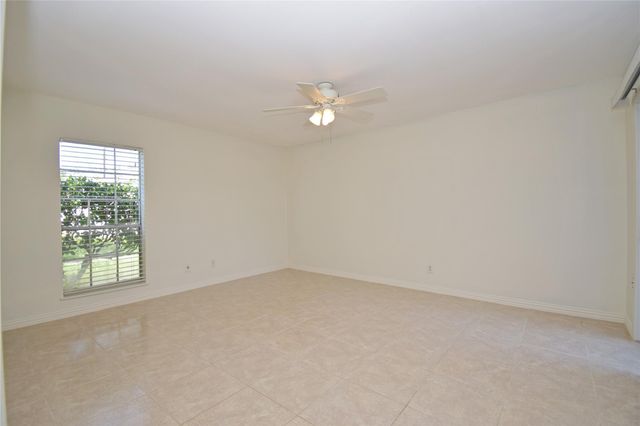 9023 Rue Cambon Street 65, Houston, TX 77074