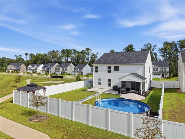 123 Palfrey Drive, Ridgeville, SC 29472