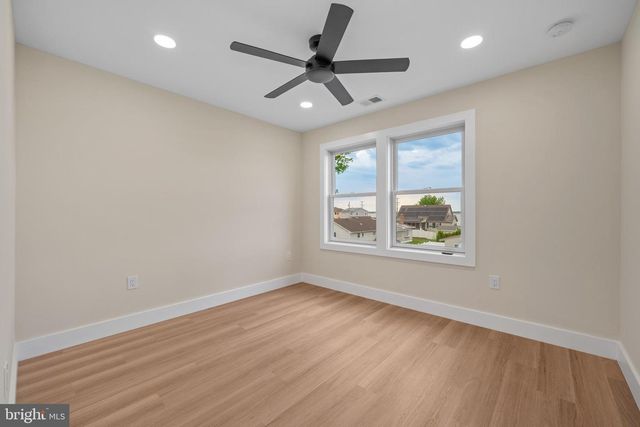 135 MICHIGAN RD, Pennsville, NJ 08070