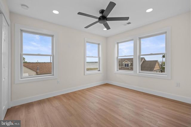 135 MICHIGAN RD, Pennsville, NJ 08070