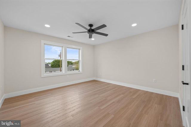 135 MICHIGAN RD, Pennsville, NJ 08070