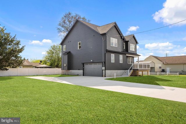 135 MICHIGAN RD, Pennsville, NJ 08070