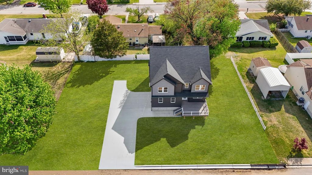 135 MICHIGAN RD, Pennsville, NJ 08070