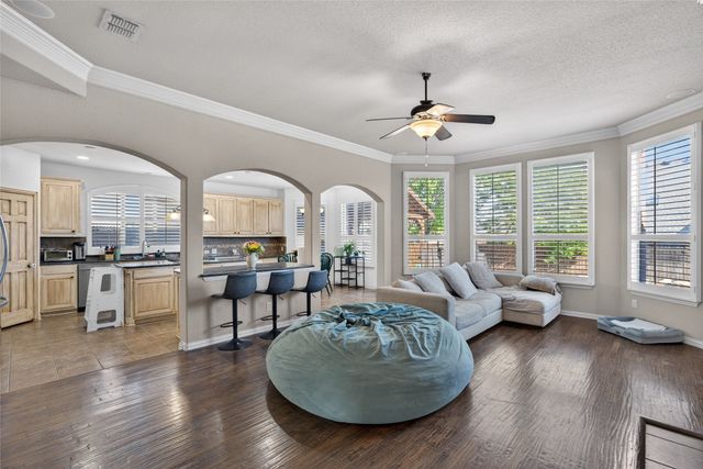 4209 Crestview Lane, Mansfield, TX 76063