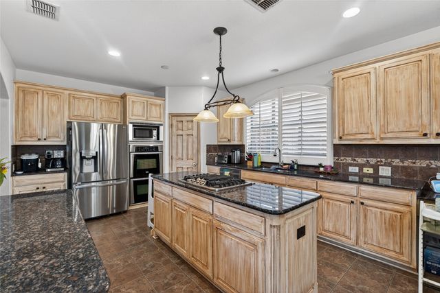 4209 Crestview Lane, Mansfield, TX 76063