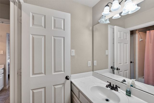 4209 Crestview Lane, Mansfield, TX 76063