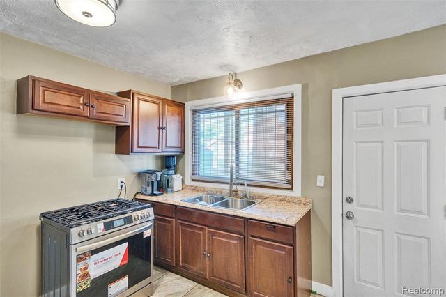 14311 Forrer Street, Detroit, MI 48227