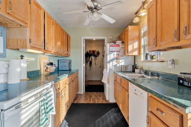 2560 Wildcat Rd, Sparta, TN 38583