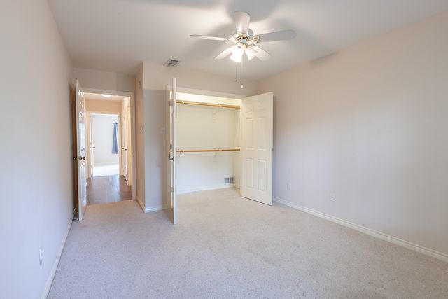 5803 Persimmon Drive, Tyler, TX 75707
