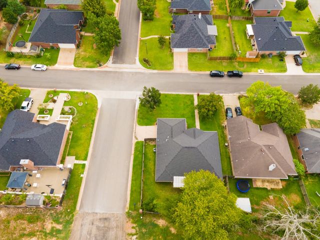 5803 Persimmon Drive, Tyler, TX 75707