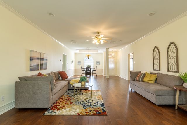 5803 Persimmon Drive, Tyler, TX 75707
