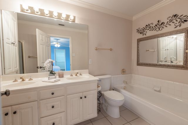 5803 Persimmon Drive, Tyler, TX 75707