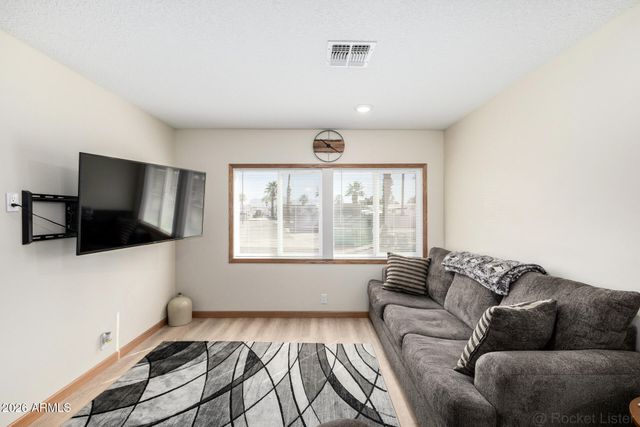 10220 E APACHE Trail 217, Apache Junction, AZ 85120