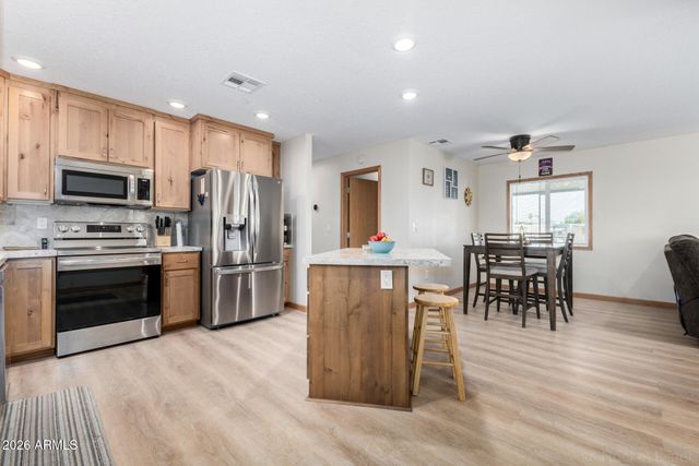 10220 E APACHE Trail 217, Apache Junction, AZ 85120