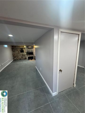 880 New York Avenue, Hellertown Boro, PA 18055