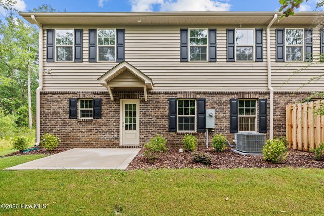 165 Lark Drive, West End, NC 27376