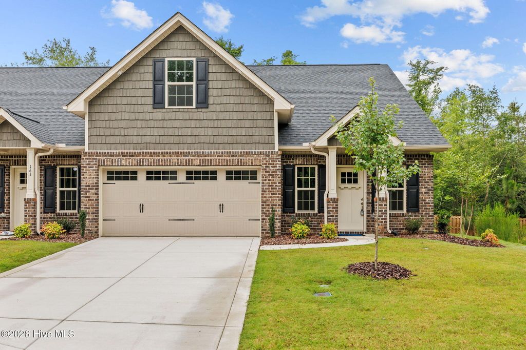 165 Lark Drive, West End, NC 27376