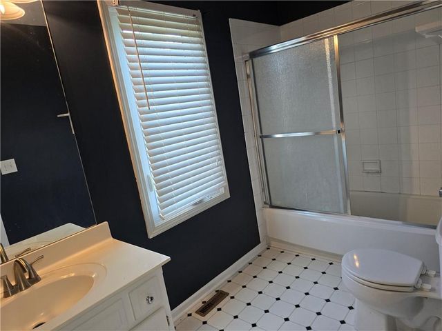 14940 S Gallery Street, Olathe, KS 66062