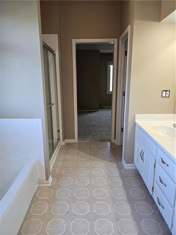 14940 S Gallery Street, Olathe, KS 66062