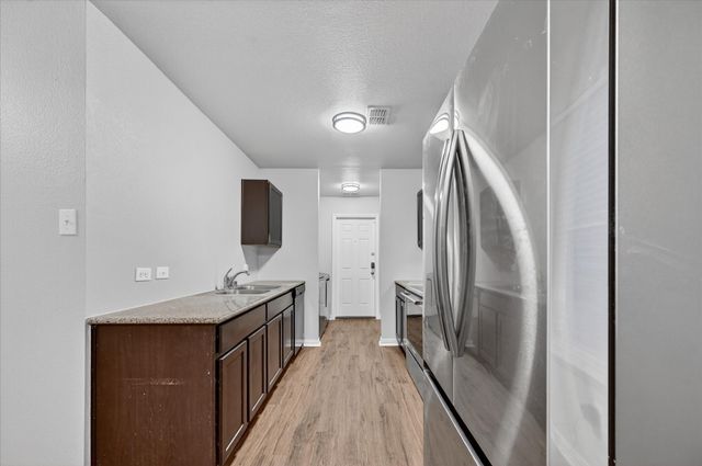 1249 Lindale Terrace, Pelican Bay, TX 76020