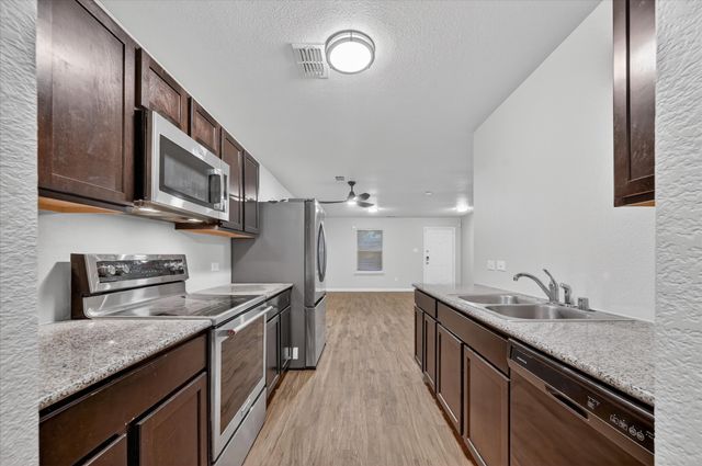 1249 Lindale Terrace, Pelican Bay, TX 76020