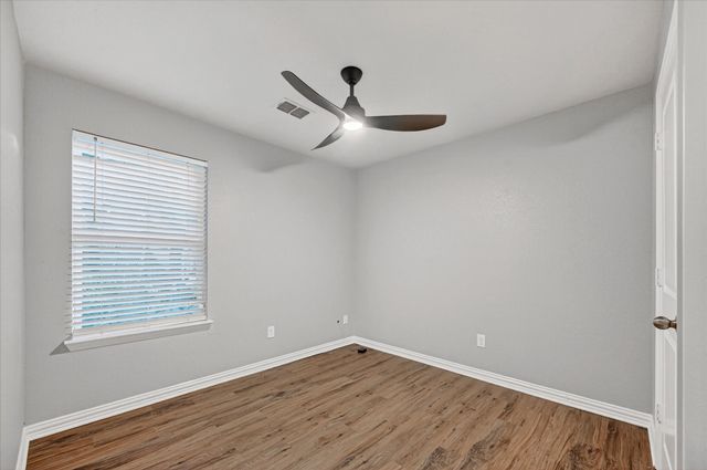 1249 Lindale Terrace, Pelican Bay, TX 76020