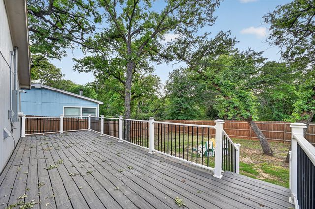 1249 Lindale Terrace, Pelican Bay, TX 76020