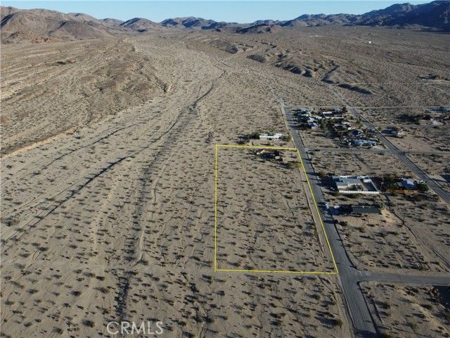7677 Bedouin Avenue, Twentynine Palms, CA 92277